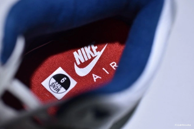 First Nike Retro Blue Air Jordan Look 3 854262-106 True Air 0825